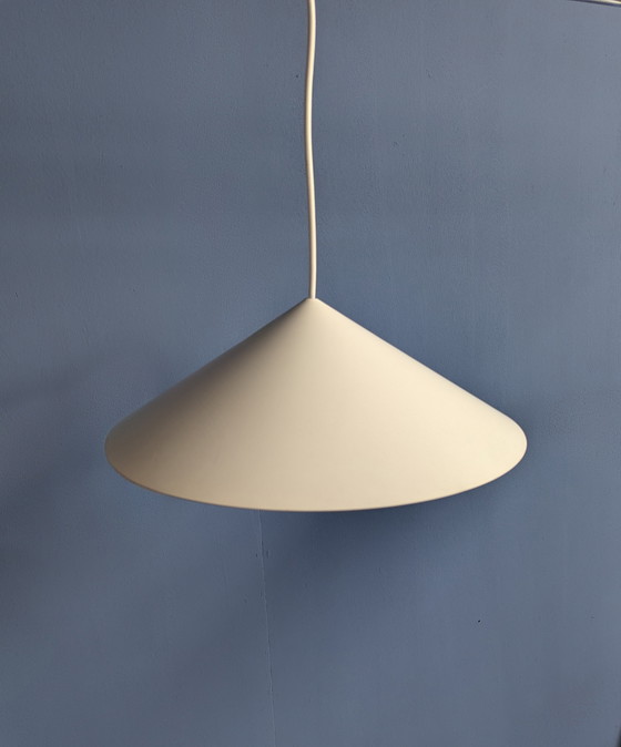 Image 1 of Suspension danoise postmoderne, Forme