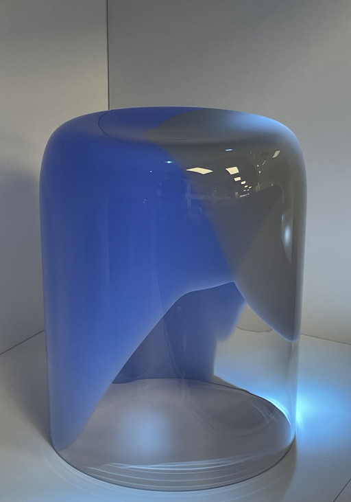 Leolux Kllaar side table unique color scheme