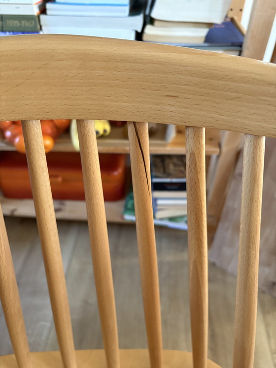 Image 1 of 5 chaises à fuseaux en bois de style Windsor Ercol