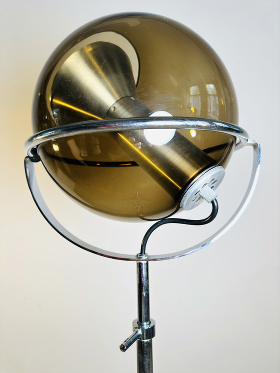 Image 1 of Lampadaire GLOBE 2000 PAR FRANK LIGTELIJN POUR RAAK AMSTERDAM, PAYS-BAS, années 1960