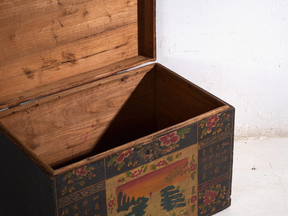 Antique painted trunk in pine wood – China, circa 1900 – Storage cabinet, Iron (photo 16 of 40)
