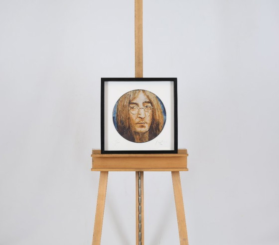 Image 1 of Oliver Jordan (1958) - Portrait de John Lennon - 2005 - Huile sur microsillon - 43 x 43 cm