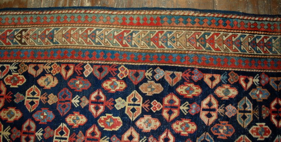 Image 1 of Alfombra armenia antigua Gandzak hecha a mano, 106 cm x 222 cm (3,5' x 7,3'), década de 1880 - 1B519