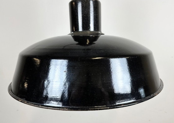 Image 1 of Lampada industriale in smalto nero di metà secolo, anni '50