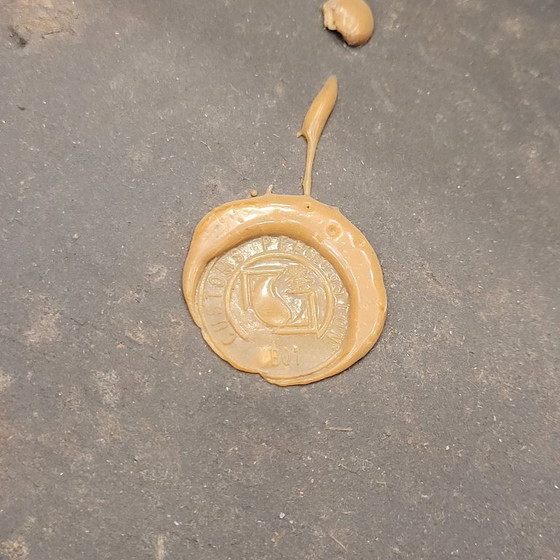 Image 1 of Mueble / Armario “Gabinete de erudito”, madera de olmo, trabajo de celosía, Dinastía Qing, s. XIX – China