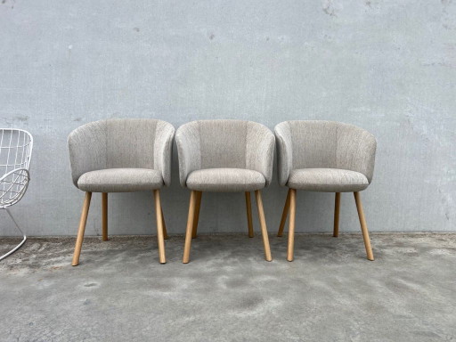 3x Vitra Mikado chairs