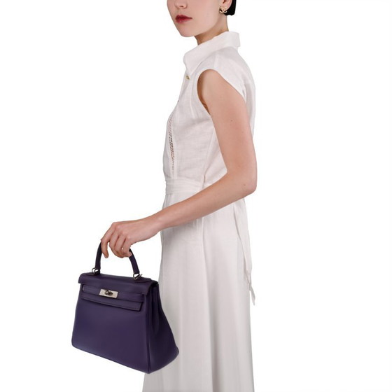 Image 1 of HERMES Kelly 28 in Purple Leather