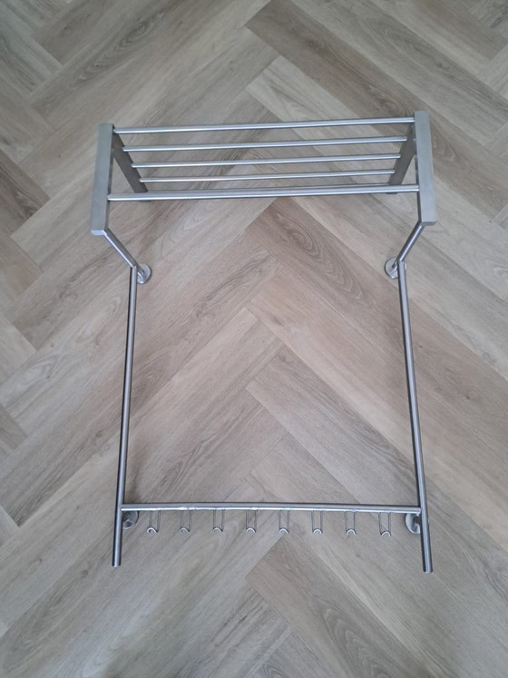 Image 1 of Wandgarderobe aus Edelstahl, in gutem Zustand