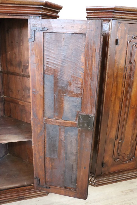 Image 1 of Pareja de esquineros antiguos, Italia Siglo XVII RESTAURADO