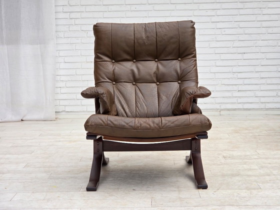 Image 1 of Anni '70, design scandinavo, poltrona in pelle marrone per arredamento.