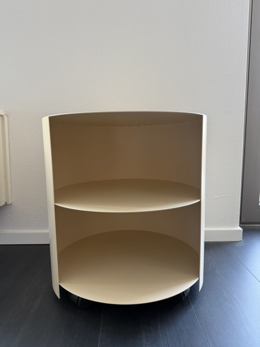 Tavolino laterale Hem Hide color avorio chiaro