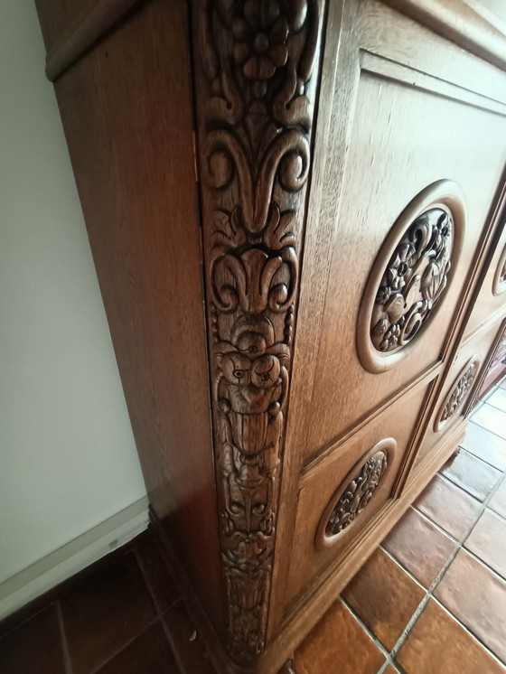 Image 1 of Meuble Art Déco en chêne avec de magnifiques panneaux à motifs