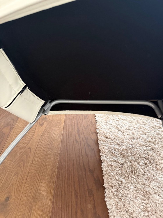 Image 1 of Spica eettafelstoelen van Montis