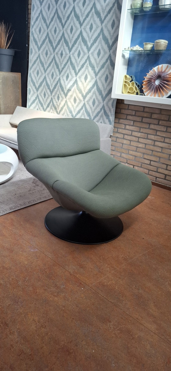 Image 1 of Artifort f518 