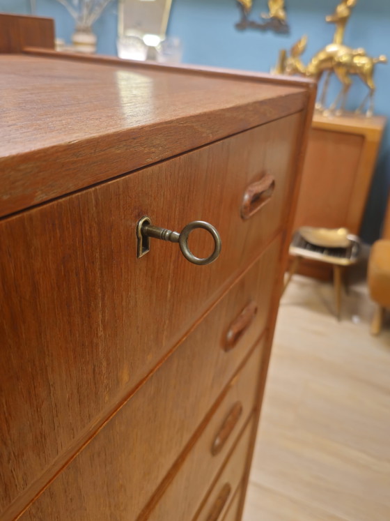 Image 1 of Cassettiera vintage danese a 6 cassetti, mobiletto con cassetti, mobiletto in teak, impiallacciatura in teak.