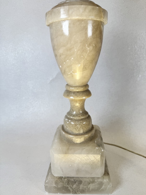 Image 1 of Elegant vintage table lamp made of alabaster and marble - warm light, timeless class