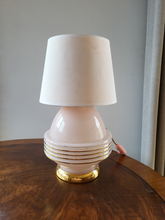 Image 1 of Art Deco Tafellamp, Rosé Clichy Glas Met Goudkleurige Afwerking, Frankrijk, 1940