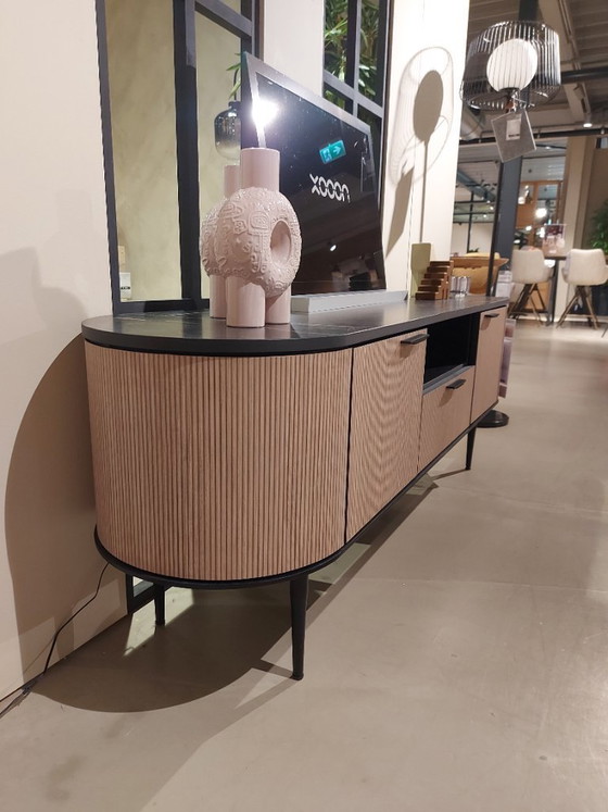 Image 1 of Aramon Lowboard von XOOON