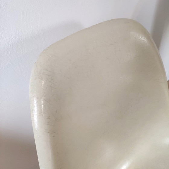 Image 1 of Vintage set van 4 fiberglas eetkamerstoelen van Eames - Herman Miller