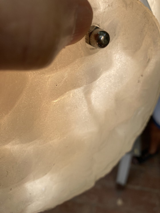 Image 1 of Lampada a sospensione vintage anni '70 con 18 punti di plastica bianca effetto smerigliato 4 punti luminosi