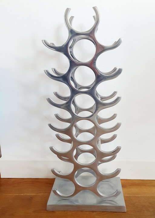 Casier à vin solide pour 21 bouteilles par Michael Noll (1990)