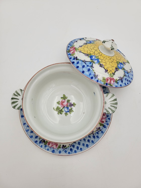 Image 1 of Bouillon Et Son Présentoir En Porcelaine