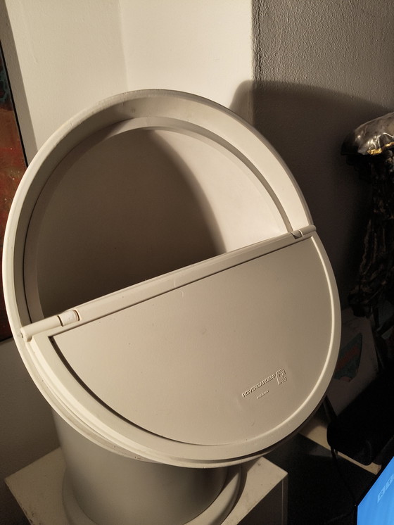 Image 1 of Cestino per rifiuti in plastica italiano in stile vintage, stile spaziale, di Roverdesign