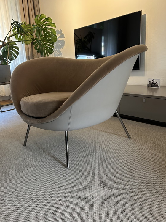 Very beautiful D.154.2 Armchair by architect Gio Ponti, Molteni&C – Velvet, Leather (photo 6 of 15)