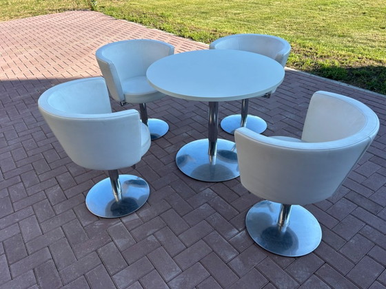 Image 1 of Cor 4* Sillón + Mesa