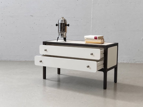 Buffet bas vintage de Victoria Baar, années 1970 – Wood, Metal (photo 2 of 11)