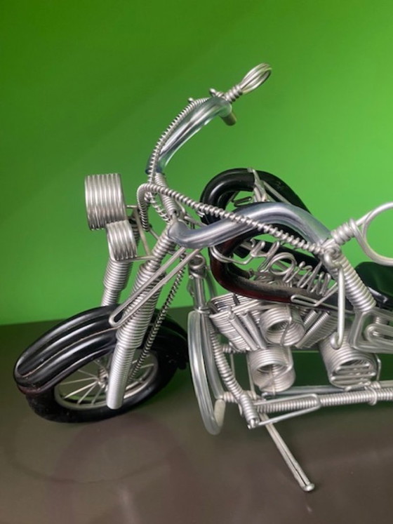 Image 1 of Harley Davidson realizzata a mano (altezza 22 cm - larghezza 35 cm)