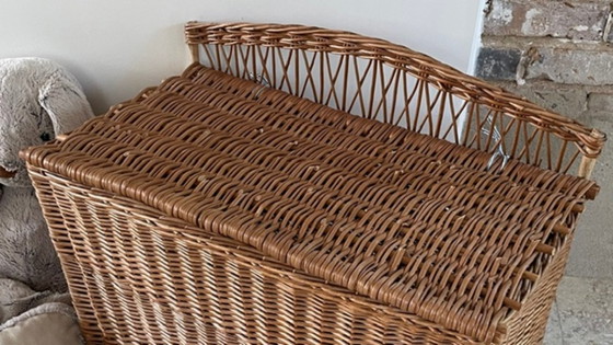 Handgemaakte, gesigneerde vintage aardewerk vaas – Ladekasten, Rattan (photo 34 of 37)