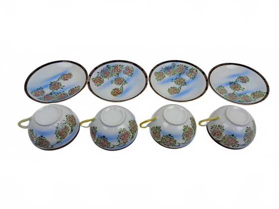 Image 1 of Tasses et soucoupes en porcelaine japonaise en forme de coquille d'œuf