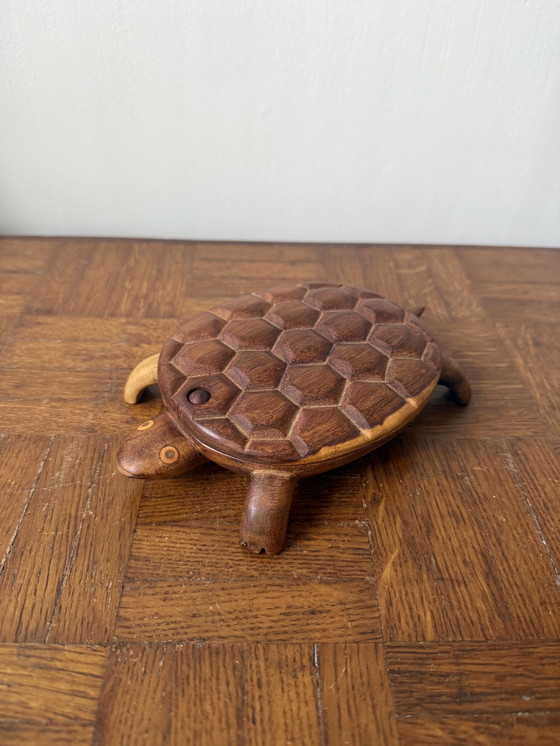 Image 1 of Olivenholzbox in Form einer Schildkröte