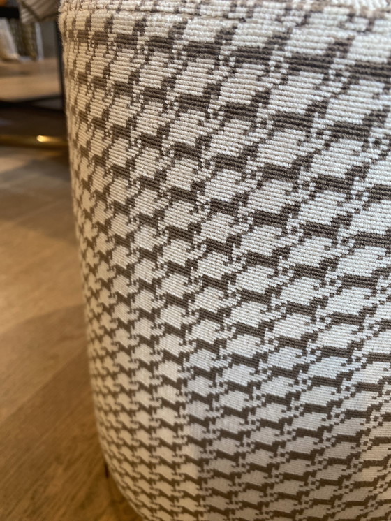 Image 1 of Pouf Hermes