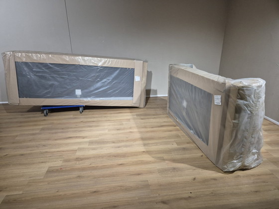 Image 1 of Montel Axel - 4 + 2 zits Bank - NIEUW - Groen - Stof -Design