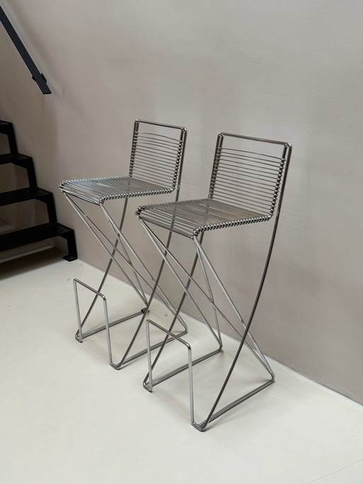 2 x Till Behrens “Cross Swinger” Taburetes de bar
