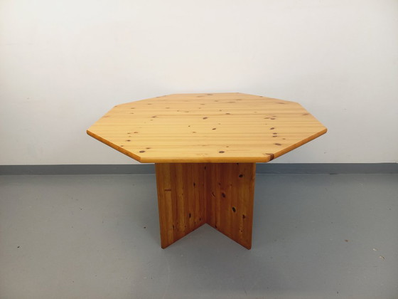 Image 1 of Tavolo da pranzo ottagonale in pino vintage anni '80 con prolunga