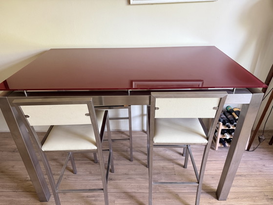 Image 1 of Bar-/eettafel avec vier barkrukken (lederen bekleding)