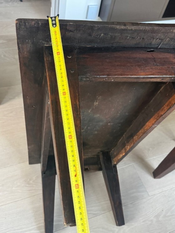 Image 1 of Table basse coloniale en teck