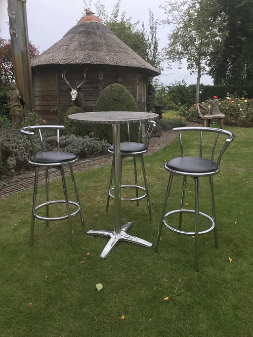 Stehtisch mit 2 Hockern von 1970-1975