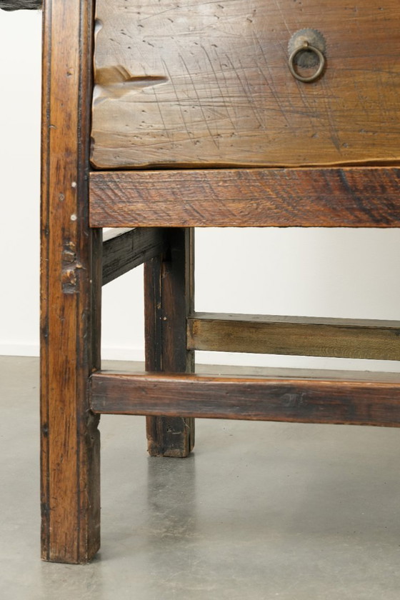 Image 1 of Robust Spanish antique sideboard with 3 drawers from the 18th century