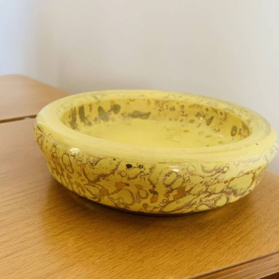 Bandeja para joyas amarilla y dorada, Jean Mazeaud & Faverot, Talleres de Sèvres MF – Objetos decorativos (photo 2 of 12)