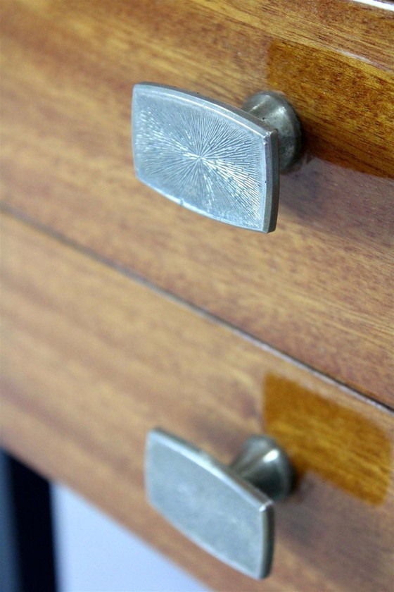 Image 1 of Tables de chevet en acajou tchécoslovaque de style moderne du milieu du XXe siècle, par Up Závody, années 1970, lot de 2