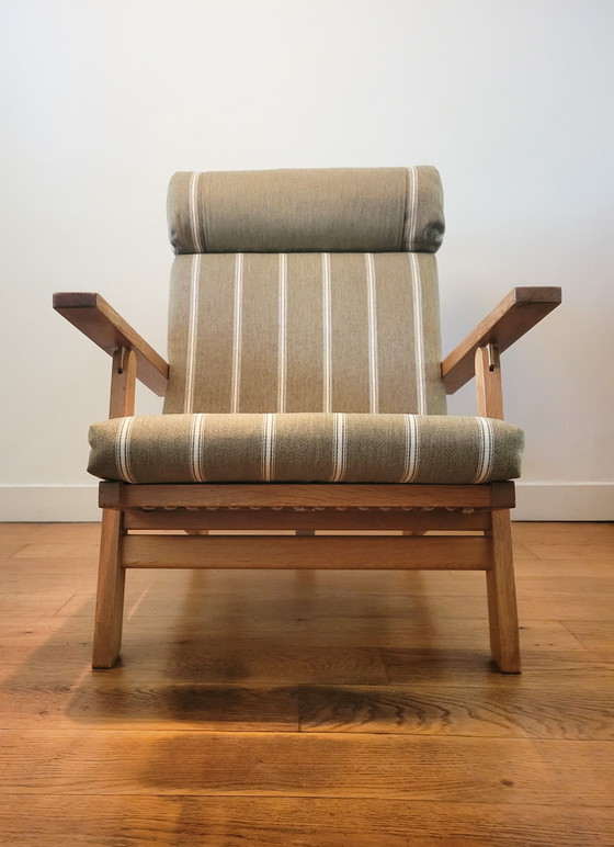 Image 1 of Fauteuil en Voetenbank van Hans J. Wegner voor AP Stolen