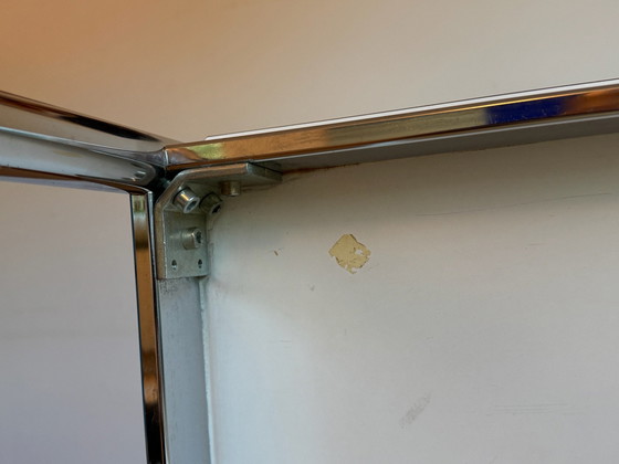 1. Edition, 1970er, USM Haller Couchtisch 75 × 75 cm, Perlweiß Laminat, Selten, Couchtische, Chrom, Grau (Foto 12 von 14)