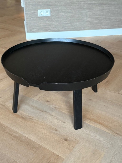 Table basse Muuto Around – grande version – noire – bon état d'occasion (Ø72 cm, H37,5 cm)