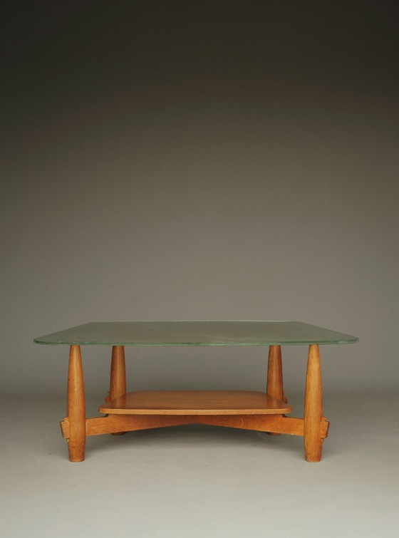 Image 1 of Grote art-deco salontafel met opvallend glazen blad, jaren 1940