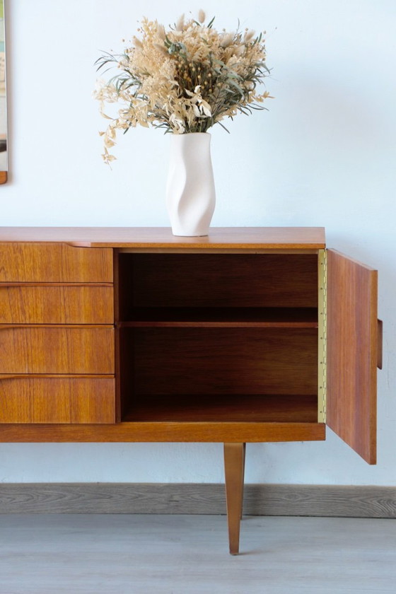 Image 1 of Skandinavisches Teak-Sideboard, 1960er Jahre - Restauriertes Beautility-Sideboard