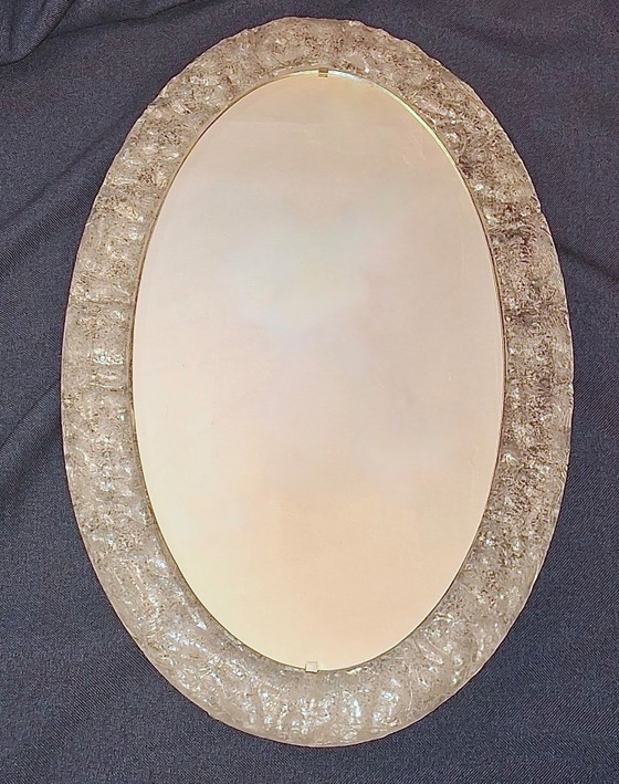 Image 1 of Specchio da parete ovale illuminato in lucite Melted Ice di Erco, anni '70